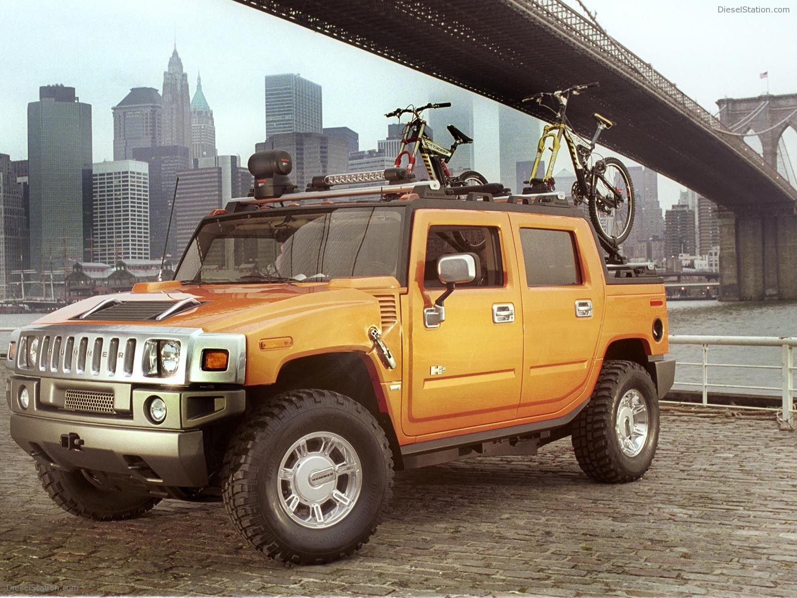 Hummer H2 SUT